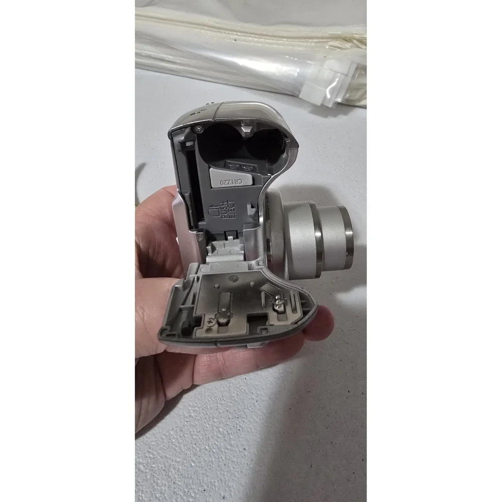 Canon PowerShot A560 7.1MP Digital Camera Silver EUC